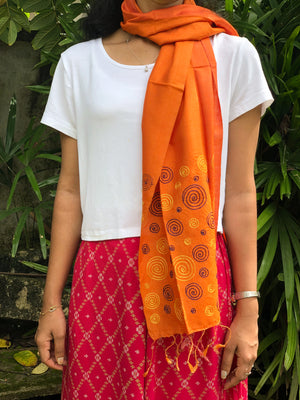 Hand Embroidered Staple Tussar Scarf
