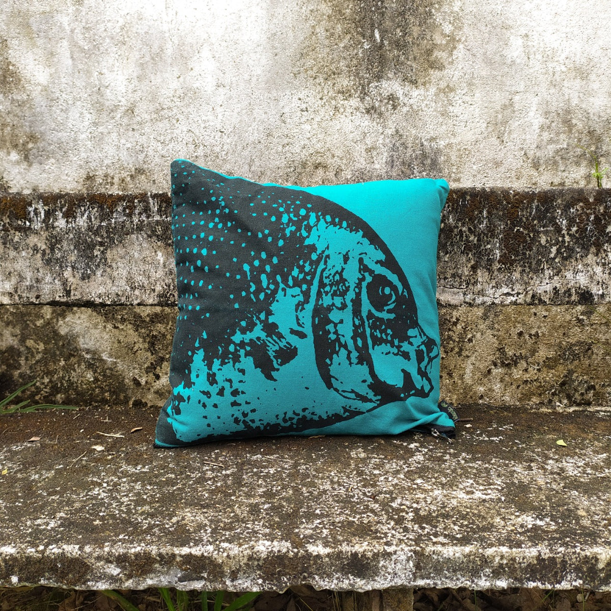 Heads or Tails — Fish Cushion Cover (Marine Green)